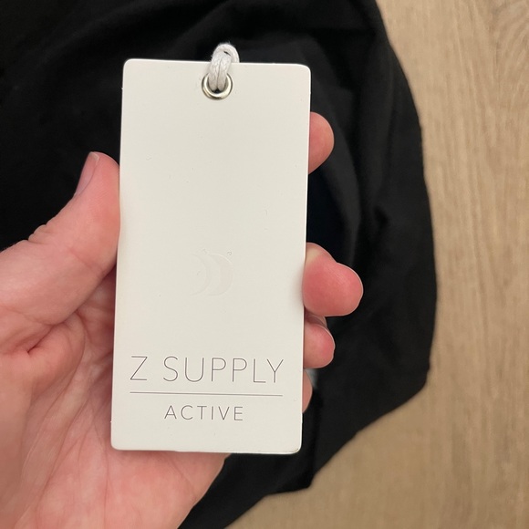 Z Supply Black Active Tank size Medium - Picture 4 of 4